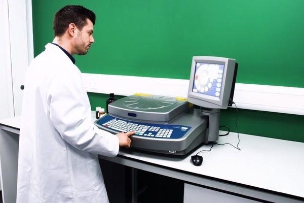 Máy phân tích XRF để bàn X-Supreme8000