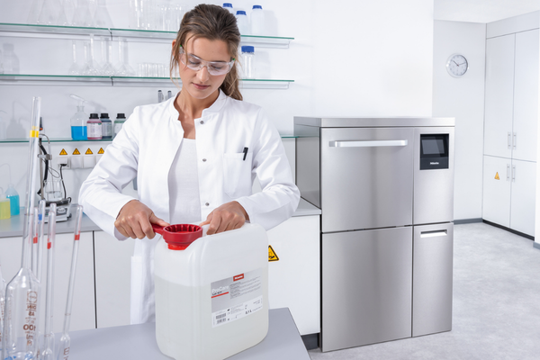 Các hóa chất xử lý thuộc dòng ProCare Lab, được phát triển đặc biệt cho máy rửa phòng thí nghiệm Miele, hỗ trợ quá trình tái chế đáng tin cậy cho nhiều loại dụng cụ phòng thí nghiệm khác nhau